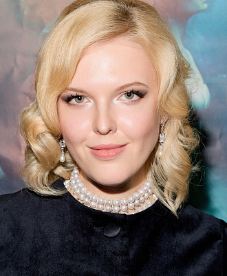 Стася Толстая («Семейное счастье»)