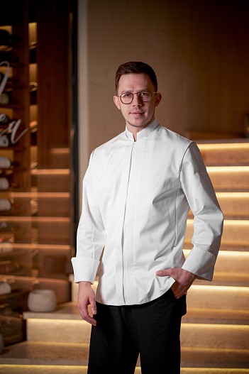 Шеф-повар Денис Шелепнев