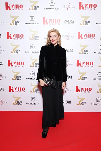 Анна Чурина