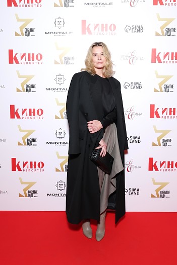 Юлия Высоцкая