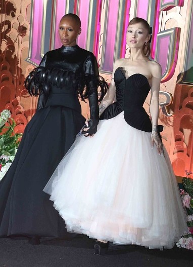 Синтии Эриво и Ариана Гранде 