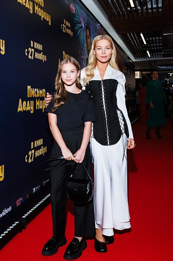 Кристина Асмус с дочерью