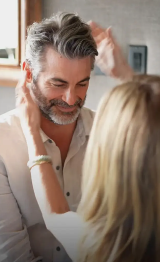 Дженнифер Энистон и Джим Кертис