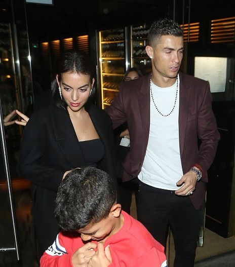 Джорджина Родригес и Криштиану Роналду