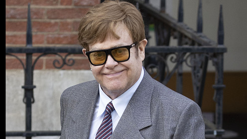 Элтон Джон рассказал о борьбе с серьезным недугом