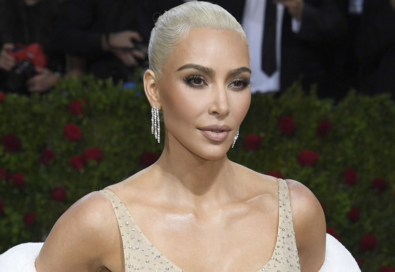 Ким Кардашьян пожалела о радикальной смене внешности ради образа Мэрилин Монро на Met Gala