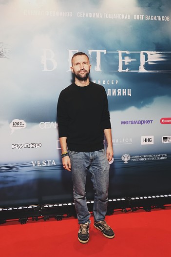 Иван Добронравов