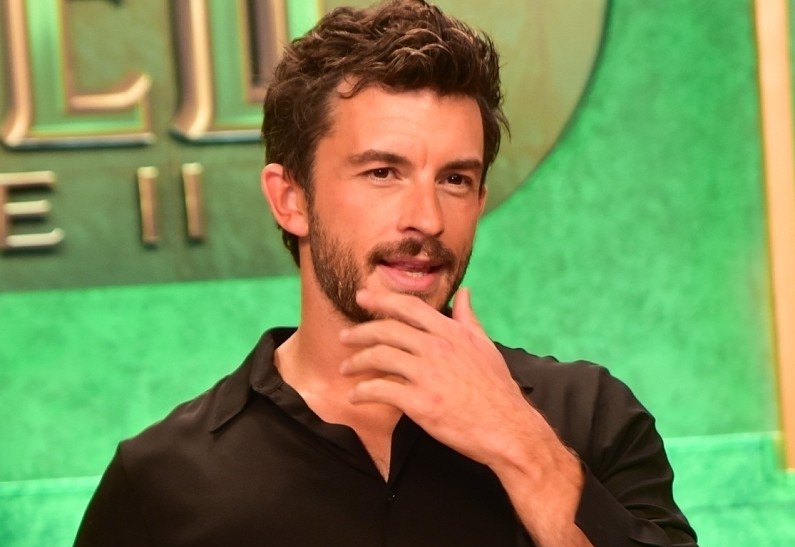 Джонатан Бейли удивился, что его признали самым сексуальным мужчиной 2025 года