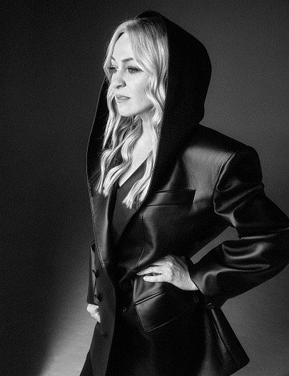 На Яне: Жакет с капюшоном YANA