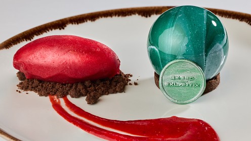 EXEED и ресторан AQUAMARINE представляют сладкую коллаборацию