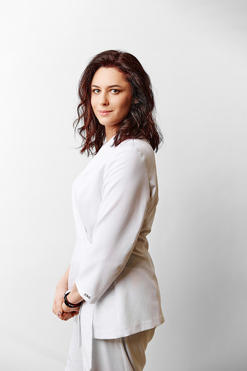 Александра Камышникова