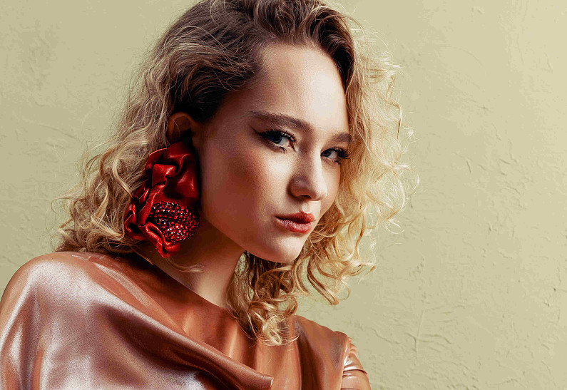 Актриса Александра Киселёва и бренд by SKOROKHODOVA представили эксклюзивную коллаборацию