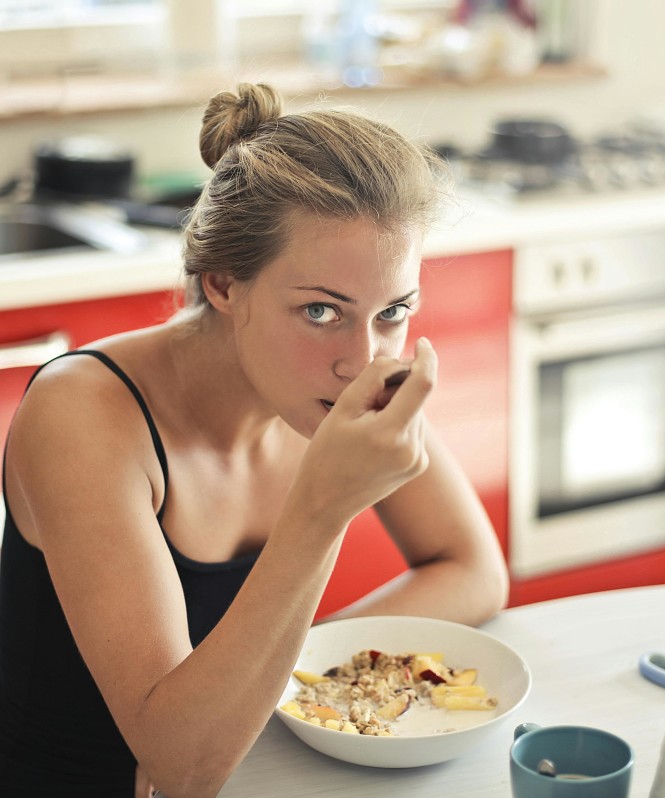 Когда «здоровая еда» мешает похудеть: скрытые сигналы инсулина