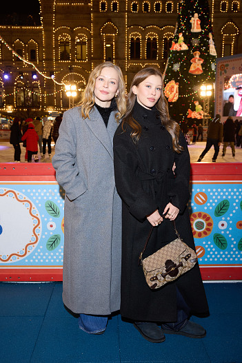 Юлия и Анна Пересильд