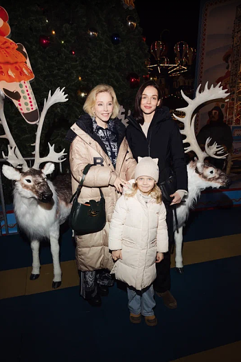 Марина Зудина, Мия Табакова и Софья Синицына