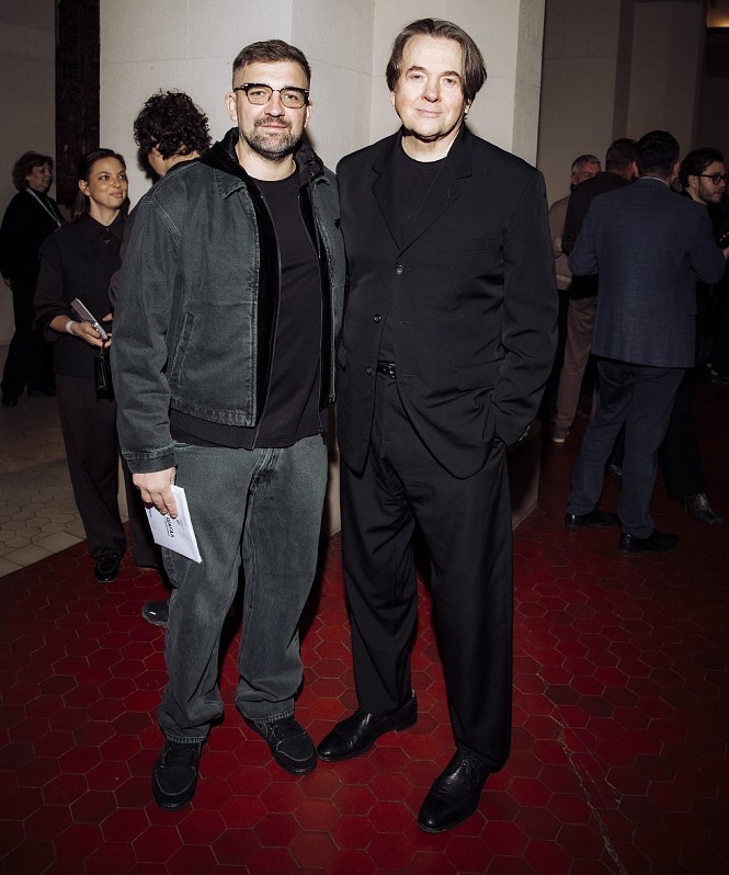 Константин Эрнст, Баста, Катя IOWA, Владимир Познер на открытии выставки «Марк Шагал. Радость земного притяжения»