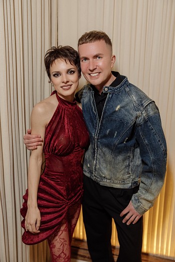 Анна Глаубэ, Денис Казьмин (главный редактор ok-magazine.ru)