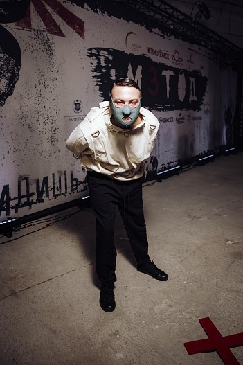 Никита Кологривый на премьере третьего сезона сериала «Метод» в Москве