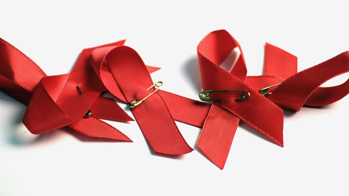 «Белые стены»: благотворительная организация «Пора помогать» запускает свою первую акцию помощи детям с ВИЧ