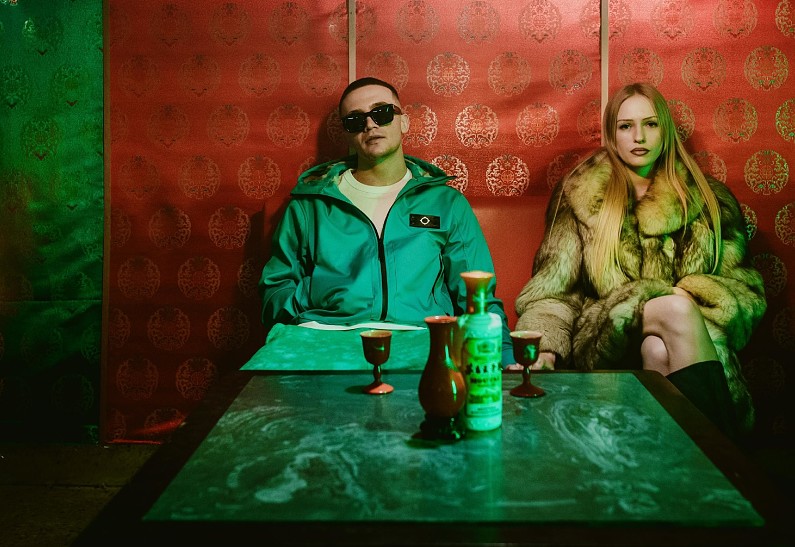 Елизавета Базыкина и Илларион Маров снялись в клипе ICEGERGERT «По сути»