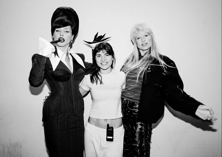 Zivert, Алина Насибуллина и Софья Эрнст