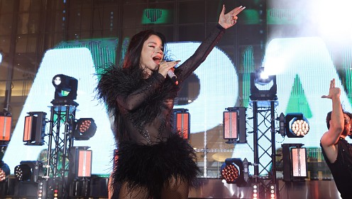 В ТРЦ «Ривьера» прошел звездный концерт «ЖАРА Lite»