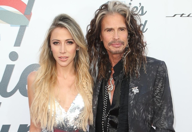 Стивен Тайлер расстался с молодой возлюбленной