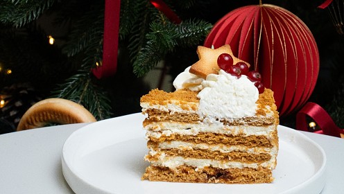 Floo Family запустили зимнее меню: сладкие воспоминания и уют в каждом кусочке