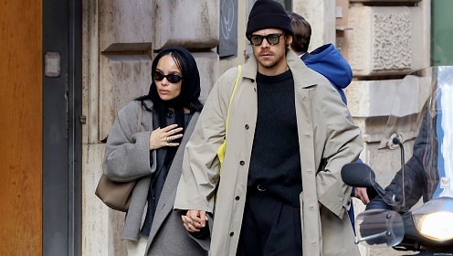 Зои Кравиц спровоцировала слухи о помолвке