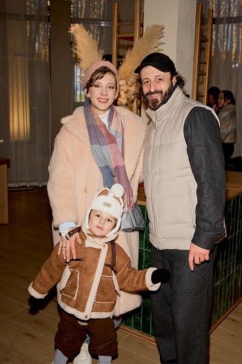 Лиза Арзамасова и Илья Авербух с сыном