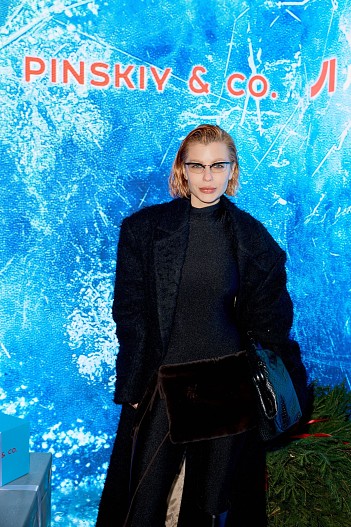 Лина Дембикова