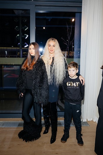 Анна Седокова с детьми