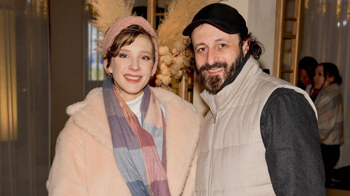 Илья Авербух и Лиза Арзамасова, Люся Чеботина, Анна Седокова, Влад Соколовский и другие гости открытия катка «Лужники»