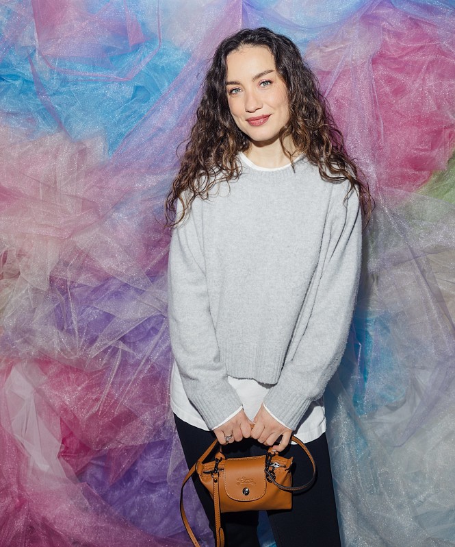 Виктория Дайнеко, Карина Нигай, Катя Кабак поддержали коллаборацию Юли Годуновой и компании Quidi