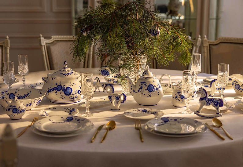 Тепло новогодних традиций с «Гжель»