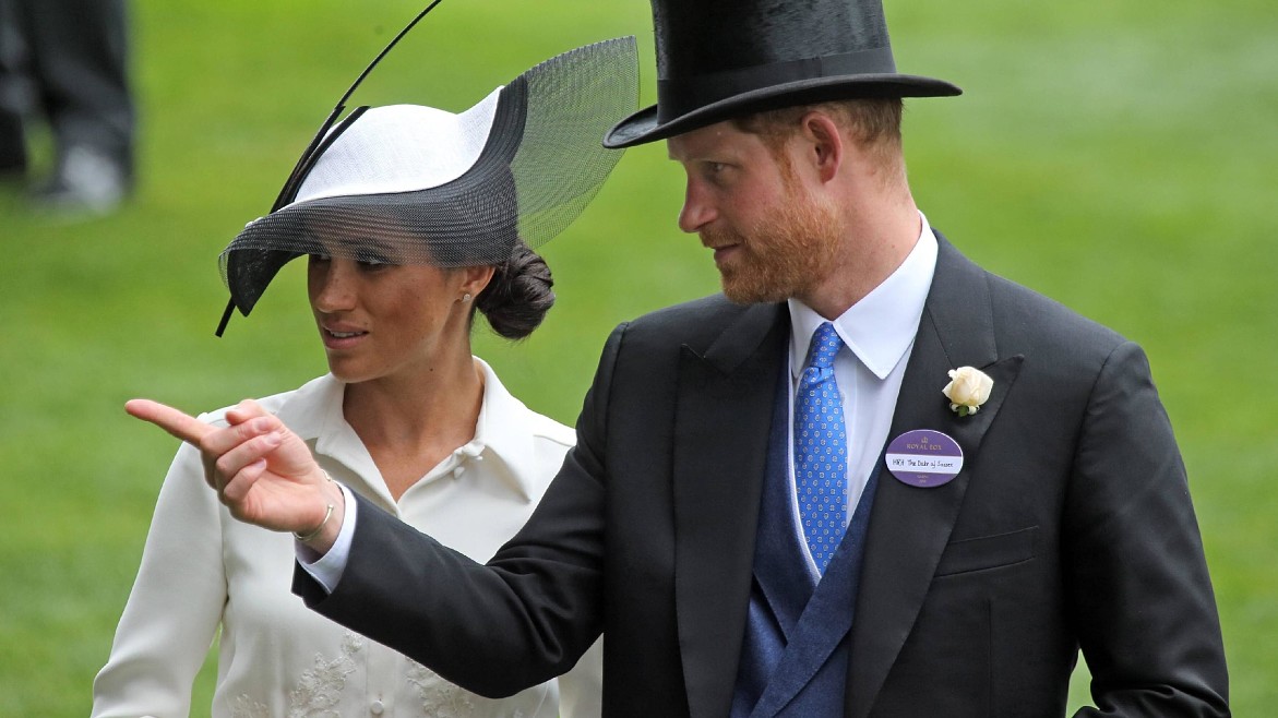 Принц Гарри приучает детей соблюдать королевские традиции даже вдали от Великобритании