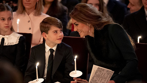 Младший сын Кейт Миддлтон покорил поклонников на праздничной службе