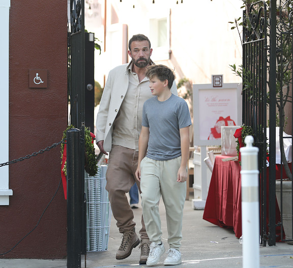 Бен Аффлек с сыном Сэмюэлем