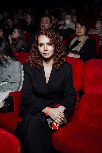 Елена Николаева