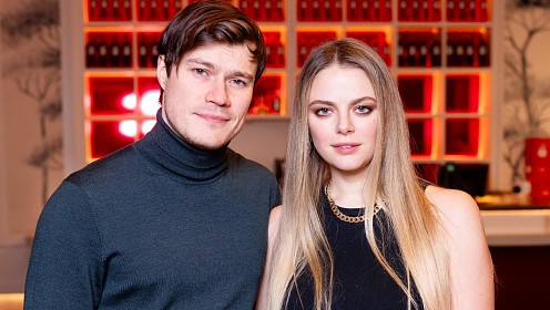 Олег Гаас и Маргарита Аброськина, Даша Верещагина, Лев Зулькарнаев и другие гости премьеры фильма «Отец, мать, сестра, брат»