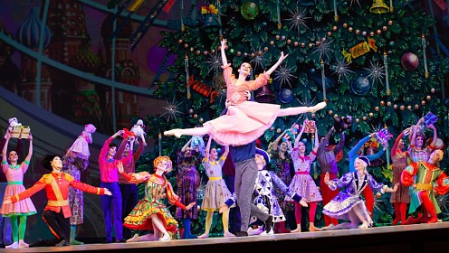 «Продавец игрушек» vs «Щелкунчик»