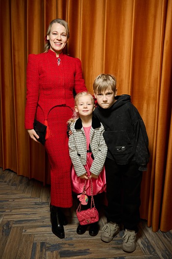 Александра Ребенок с детьми