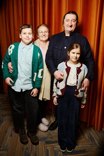 Александр Лыков с семьей