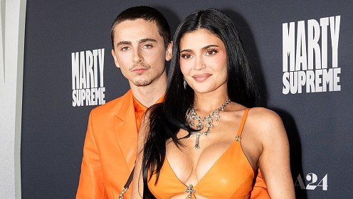 Кайли Дженнер и Тимоти Шаламе спровоцировали слухи о помолвке