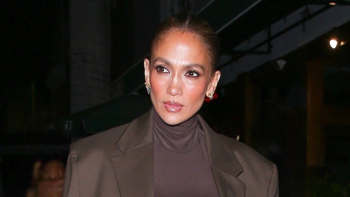 Дом Дженнифер Лопес в Нью-Йорке находится на грани разрушения