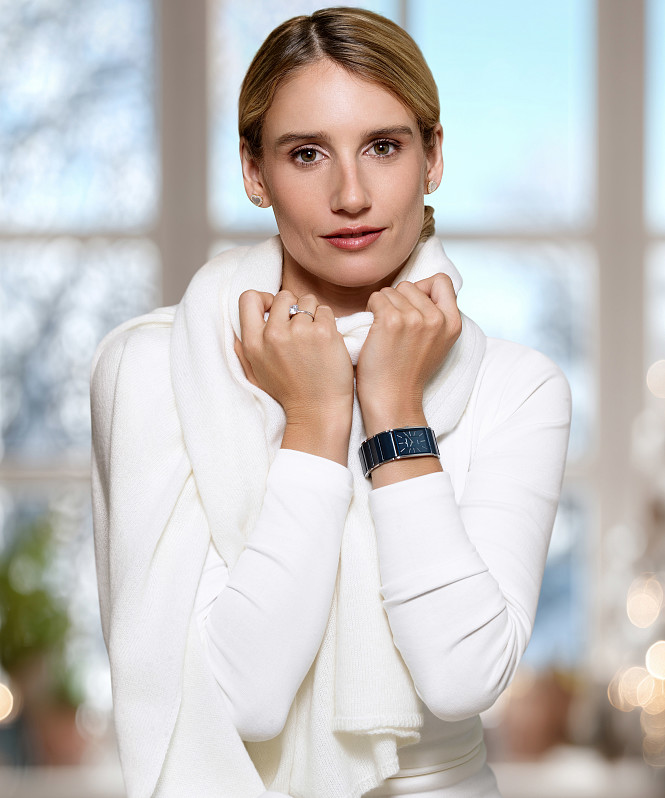 Jacques Lemans и сноубордистка Анна Гассер представили часовые новинки бренда