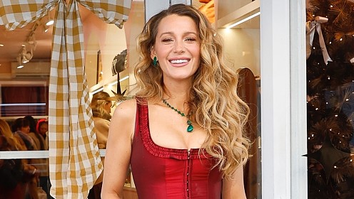 Блейк Лайвли рассказала о рождественских традициях с Райаном Рейнольдсом и их детьми