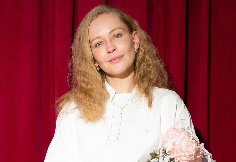 Юлия и Анна Пересильд, Кристина Бабушкина, Олег Савостюк поддержали проект «Безумное Чтивопение»