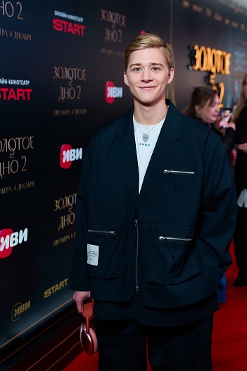 Олег Савостюк