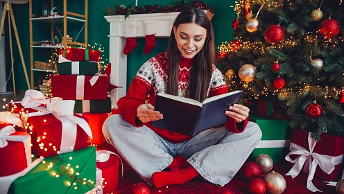 Книжные подарки на Новый год: 7 идей, чтобы порадовать близких